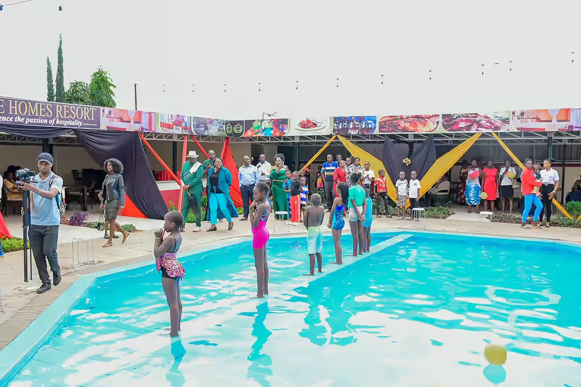 Infinity Horizon Pool gallery 1